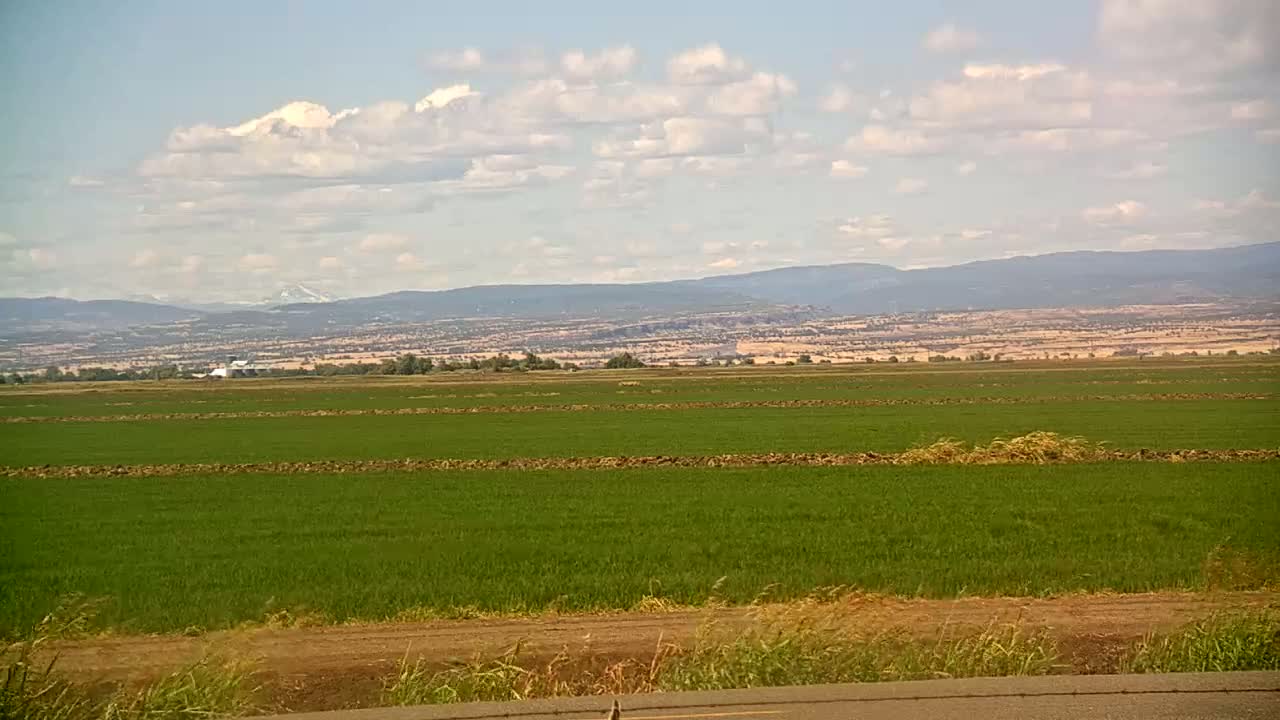 Western Canal Thermalito AfterBay & Butte Valley View Live Cam - Thermalito, Butte, California, USA