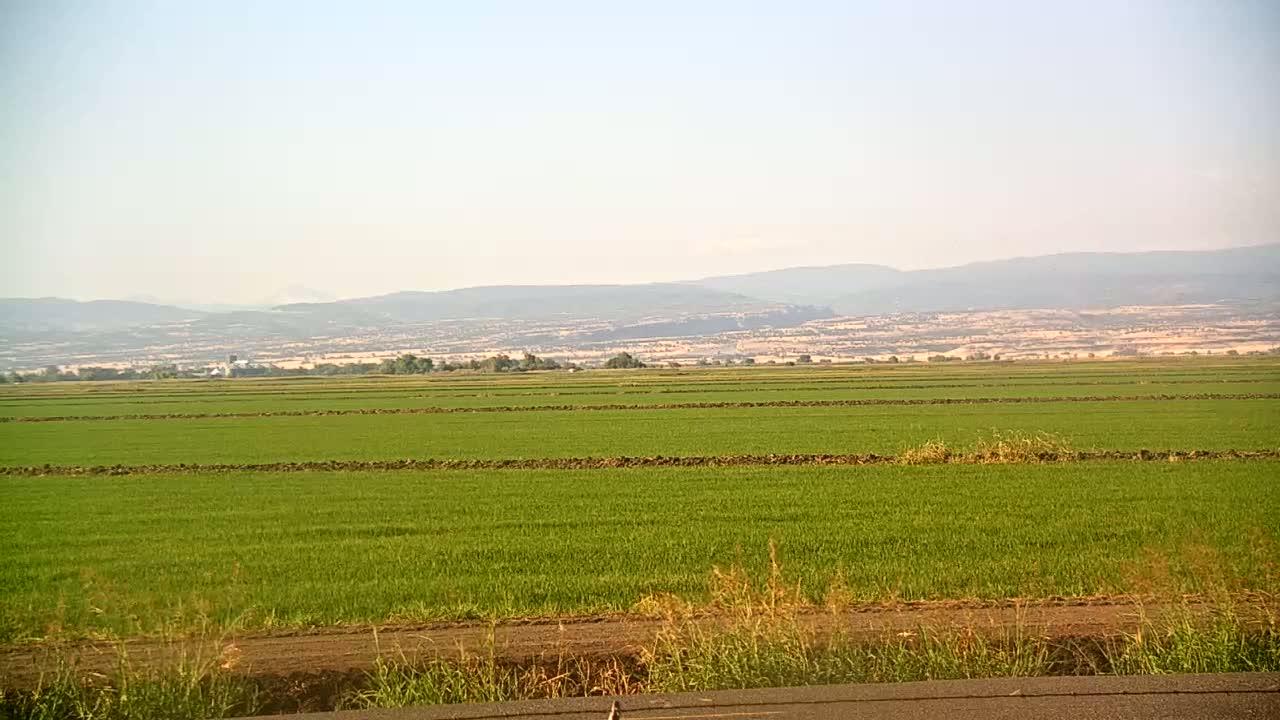 Western Canal Thermalito AfterBay & Butte Valley View Live Cam - Thermalito, Butte, California, USA