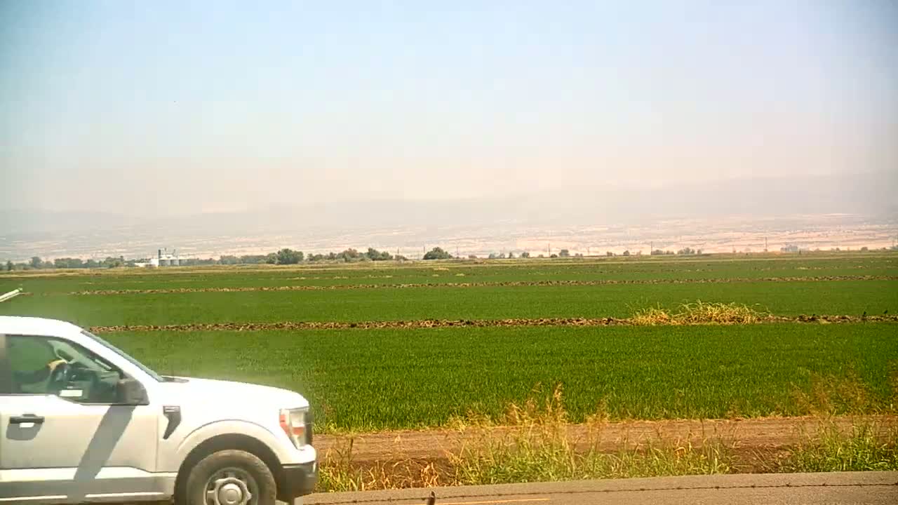 Western Canal Thermalito AfterBay & Butte Valley View Live Cam - Thermalito, Butte, California, USA