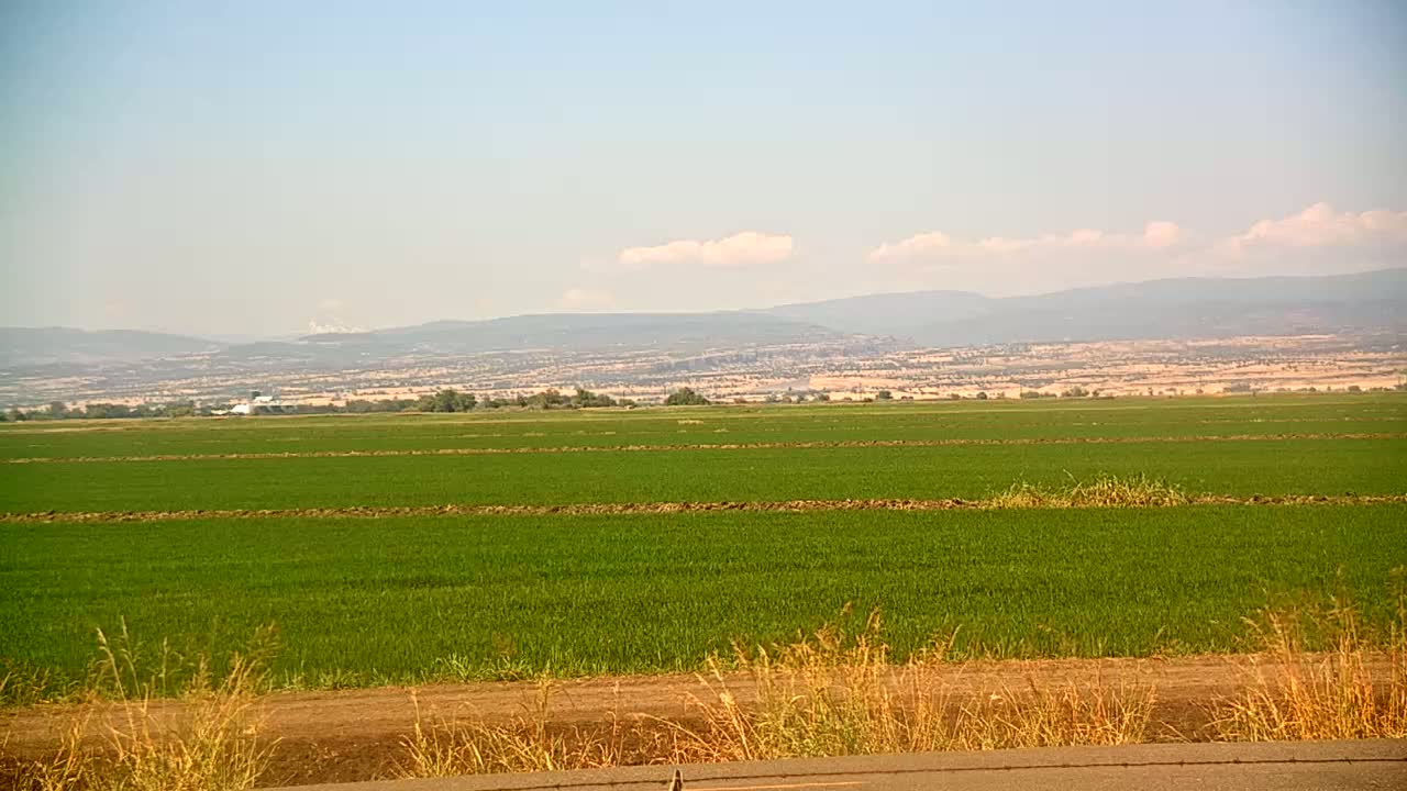 Western Canal Thermalito AfterBay & Butte Valley View Live Cam - Thermalito, Butte, California, USA