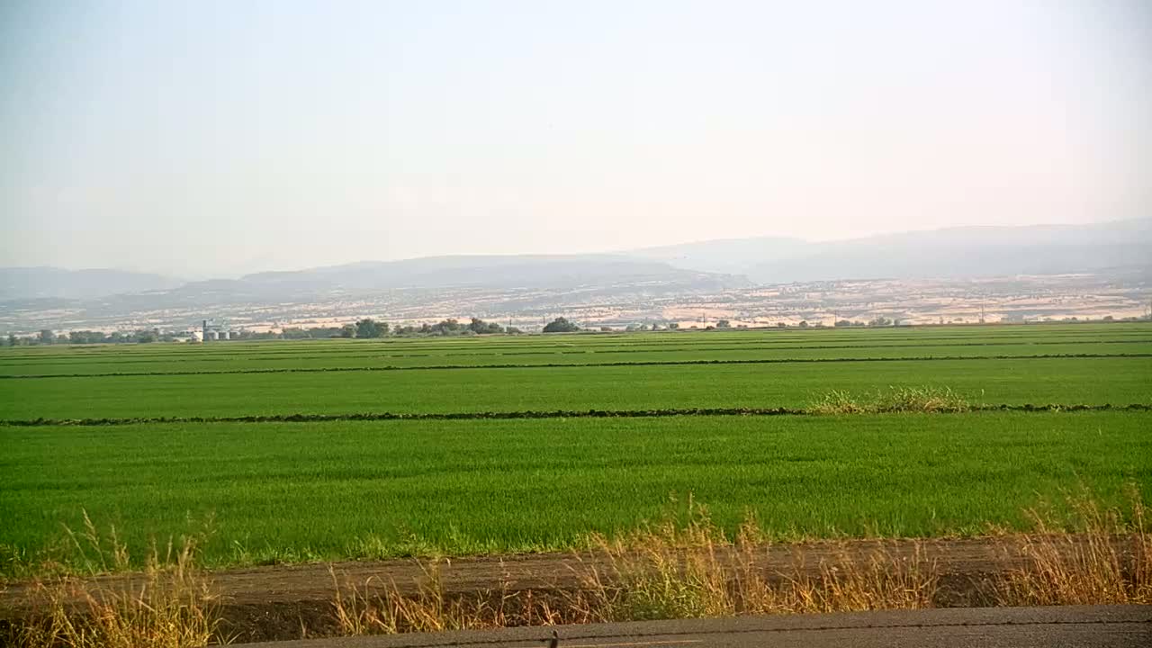 Western Canal Thermalito AfterBay & Butte Valley View Live Cam - Thermalito, Butte, California, USA