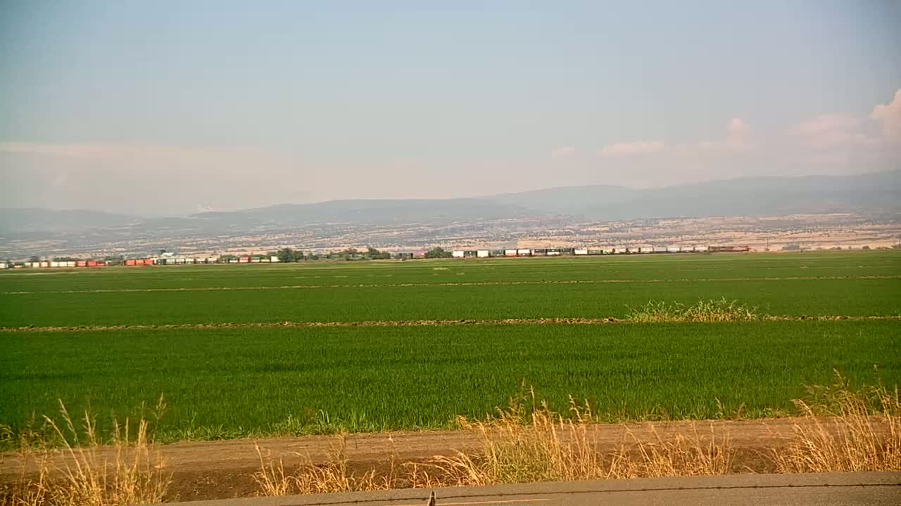Western Canal Thermalito AfterBay & Butte Valley View Live Cam - Thermalito, Butte, California, USA