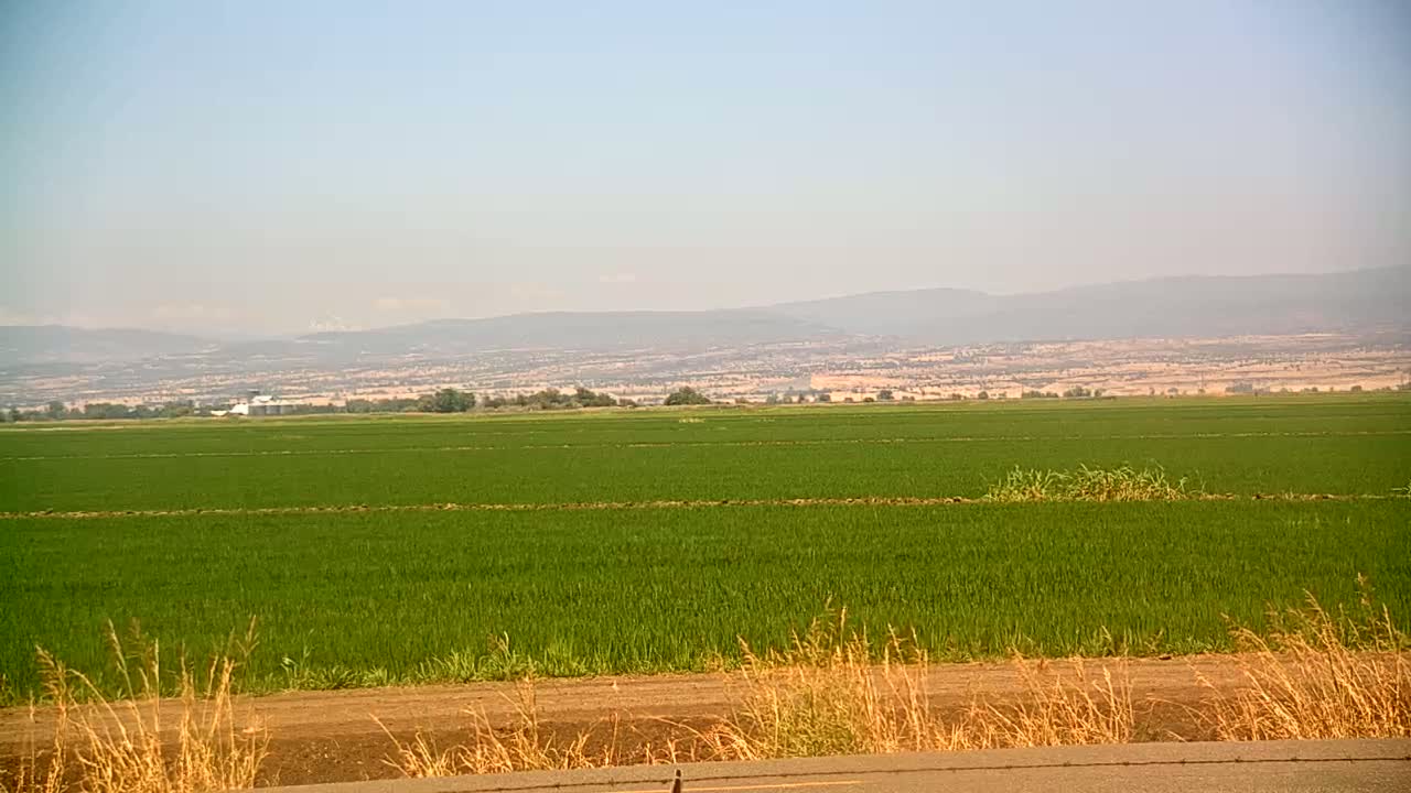 Western Canal Thermalito AfterBay & Butte Valley View Live Cam - Thermalito, Butte, California, USA