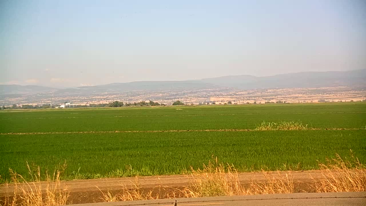 Western Canal Thermalito AfterBay & Butte Valley View Live Cam - Thermalito, Butte, California, USA