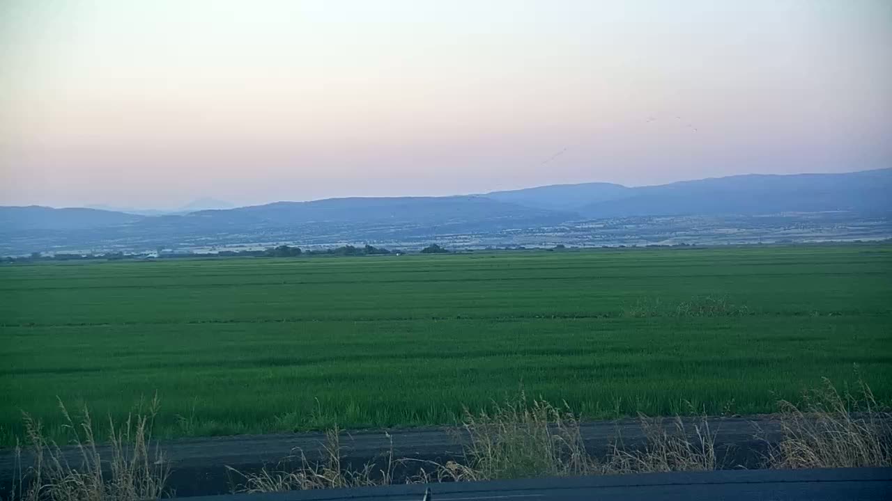 Western Canal Thermalito AfterBay & Butte Valley View Live Cam - Thermalito, Butte, California, USA