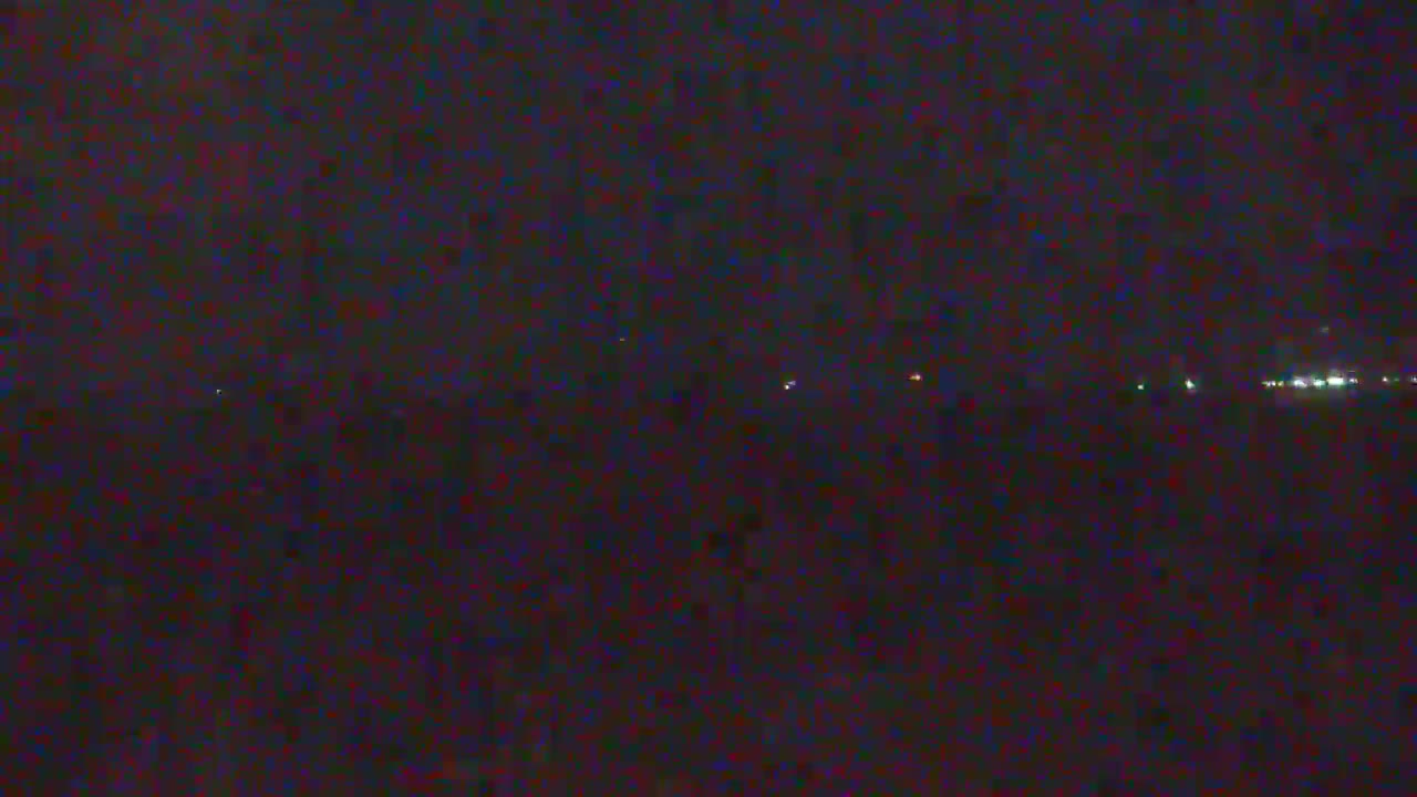 Western Canal Thermalito AfterBay & Butte Valley View Live Cam - Thermalito, Butte, California, USA
