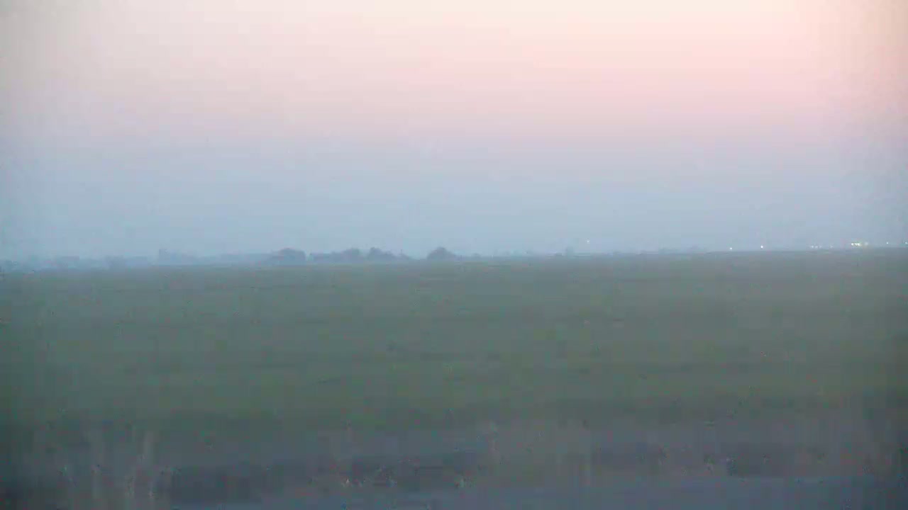 Western Canal Thermalito AfterBay & Butte Valley View Live Cam - Thermalito, Butte, California, USA