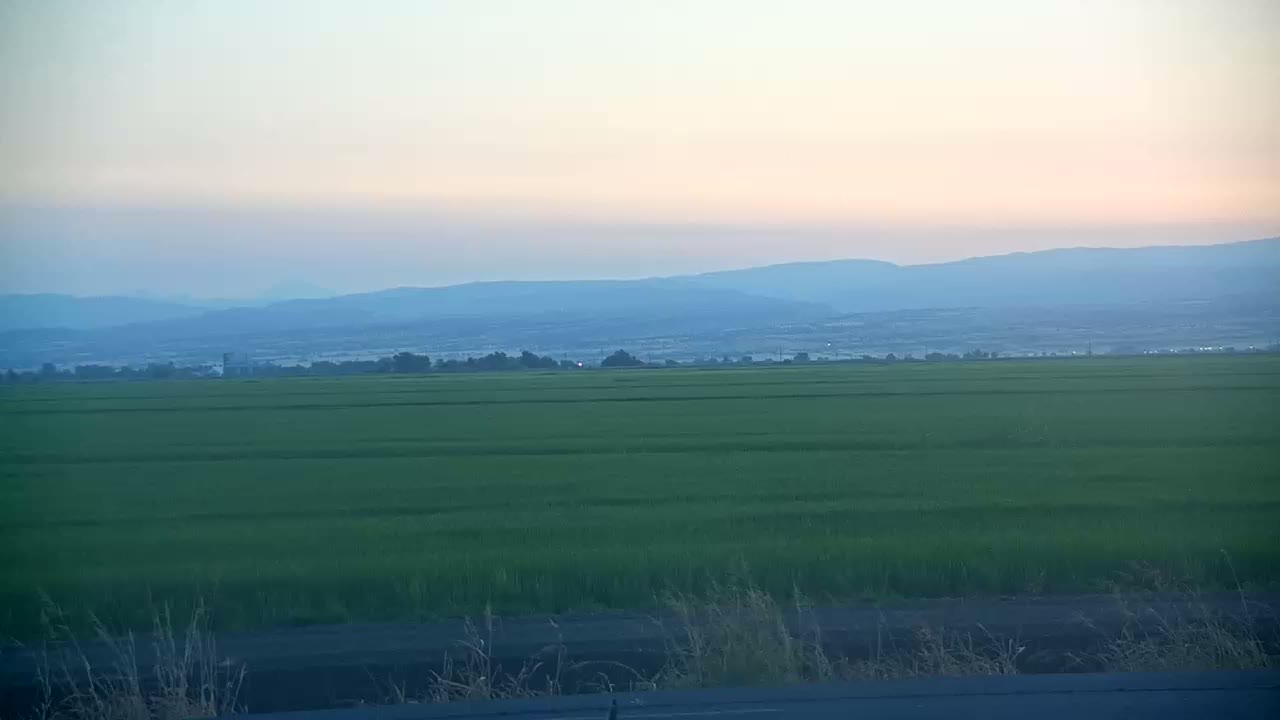 Western Canal Thermalito AfterBay & Butte Valley View Live Cam - Thermalito, Butte, California, USA
