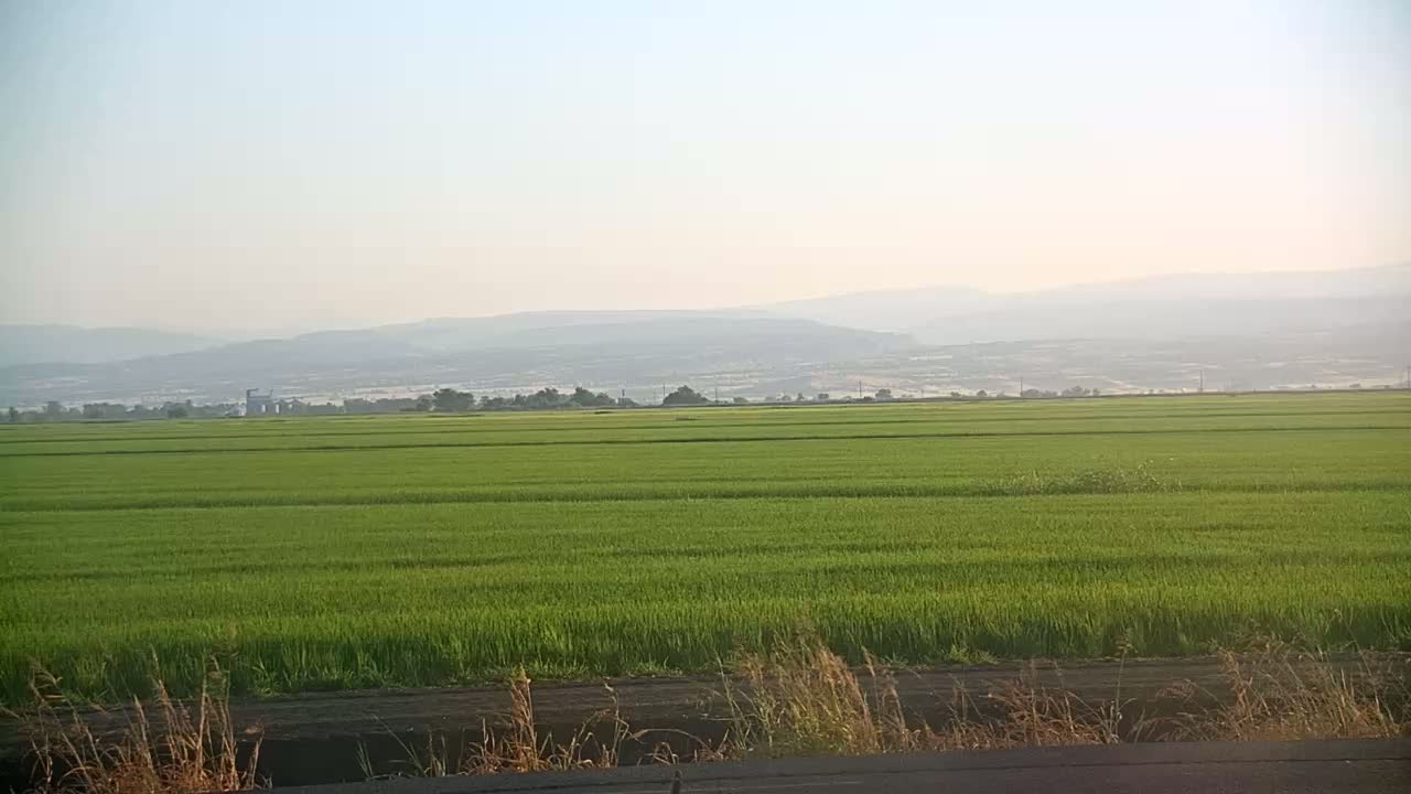 Western Canal Thermalito AfterBay & Butte Valley View Live Cam - Thermalito, Butte, California, USA