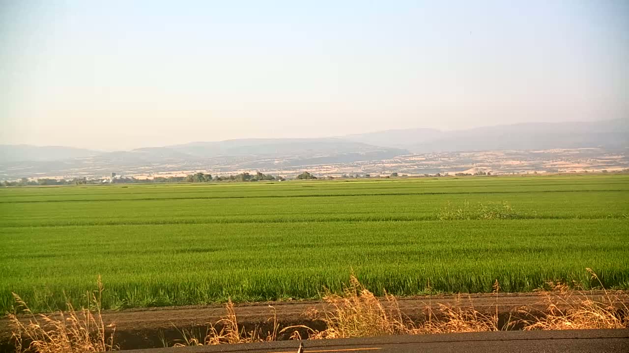 Western Canal Thermalito AfterBay & Butte Valley View Live Cam - Thermalito, Butte, California, USA