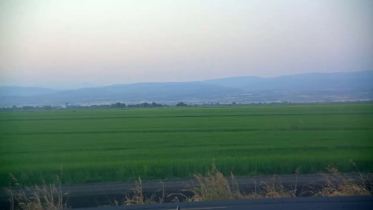 Western Canal Thermalito AfterBay & Butte Valley View Live Cam - Thermalito, Butte, California, USA