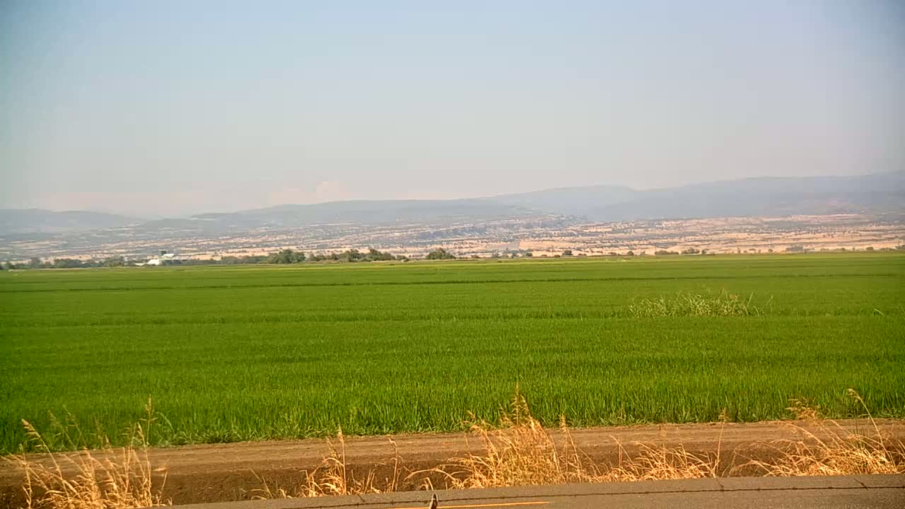 Western Canal Thermalito AfterBay & Butte Valley View Live Cam - Thermalito, Butte, California, USA