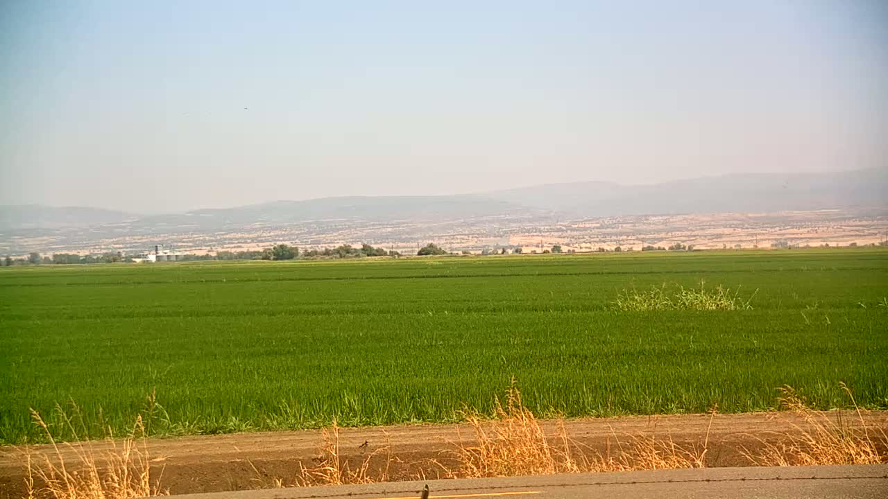 Western Canal Thermalito AfterBay & Butte Valley View Live Cam - Thermalito, Butte, California, USA