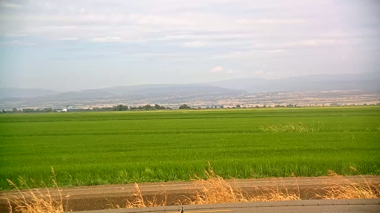 Western Canal Thermalito AfterBay & Butte Valley View Live Cam - Thermalito, Butte, California, USA