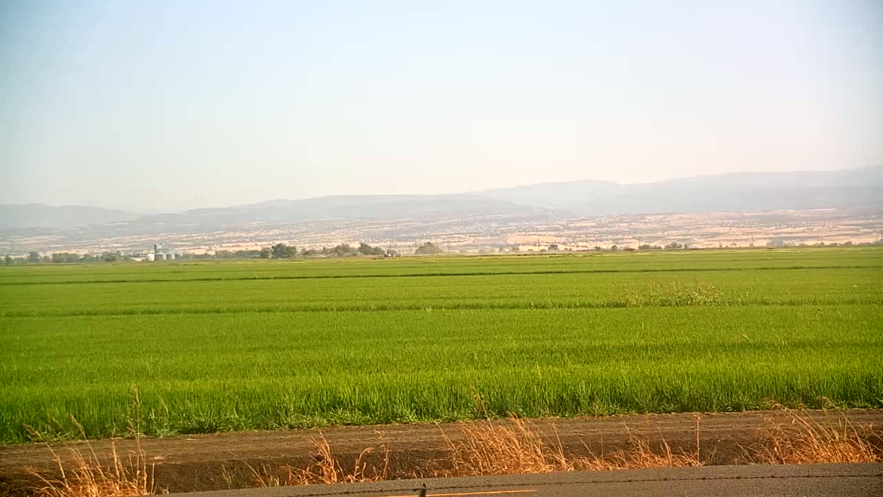 Western Canal Thermalito AfterBay & Butte Valley View Live Cam - Thermalito, Butte, California, USA