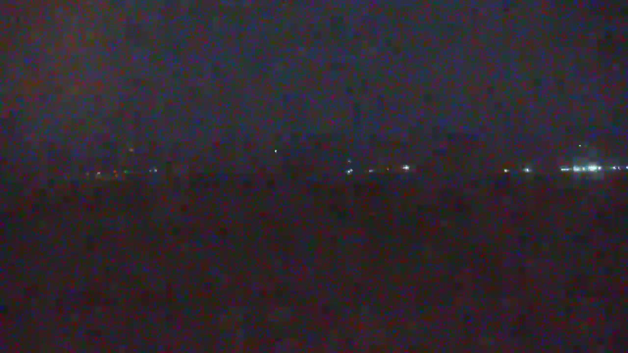 Western Canal Thermalito AfterBay & Butte Valley View Live Cam - Thermalito, Butte, California, USA