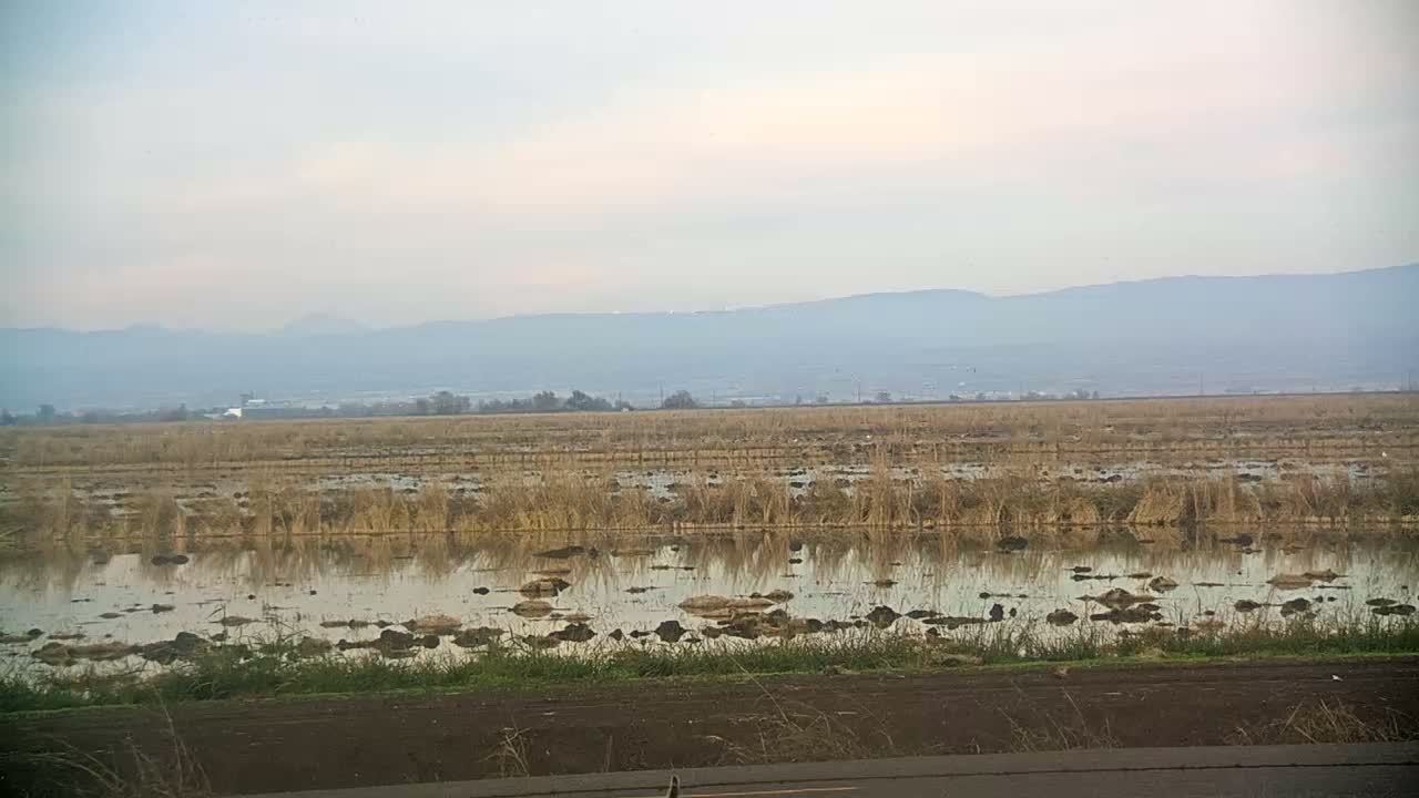 Western Canal Thermalito AfterBay & Butte Valley View Live Cam - Thermalito, Butte, California, USA