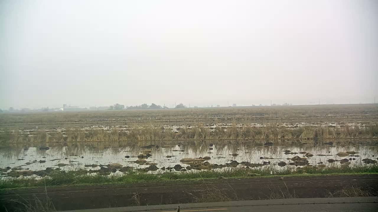 Western Canal Thermalito AfterBay & Butte Valley View Live Cam - Thermalito, Butte, California, USA