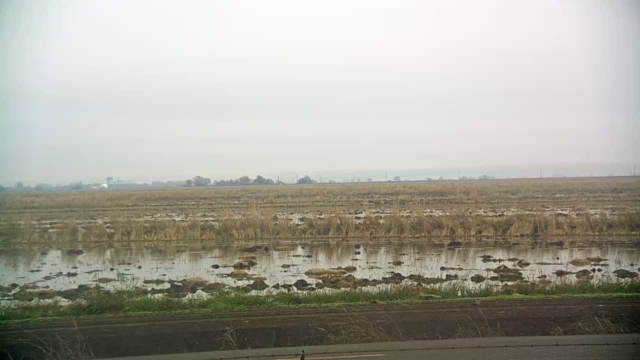 Western Canal Thermalito AfterBay & Butte Valley View Live Cam - Thermalito, Butte, California, USA