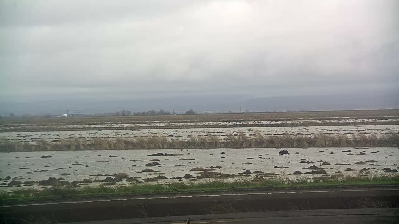 Western Canal Thermalito AfterBay & Butte Valley View Live Cam - Thermalito, Butte, California, USA