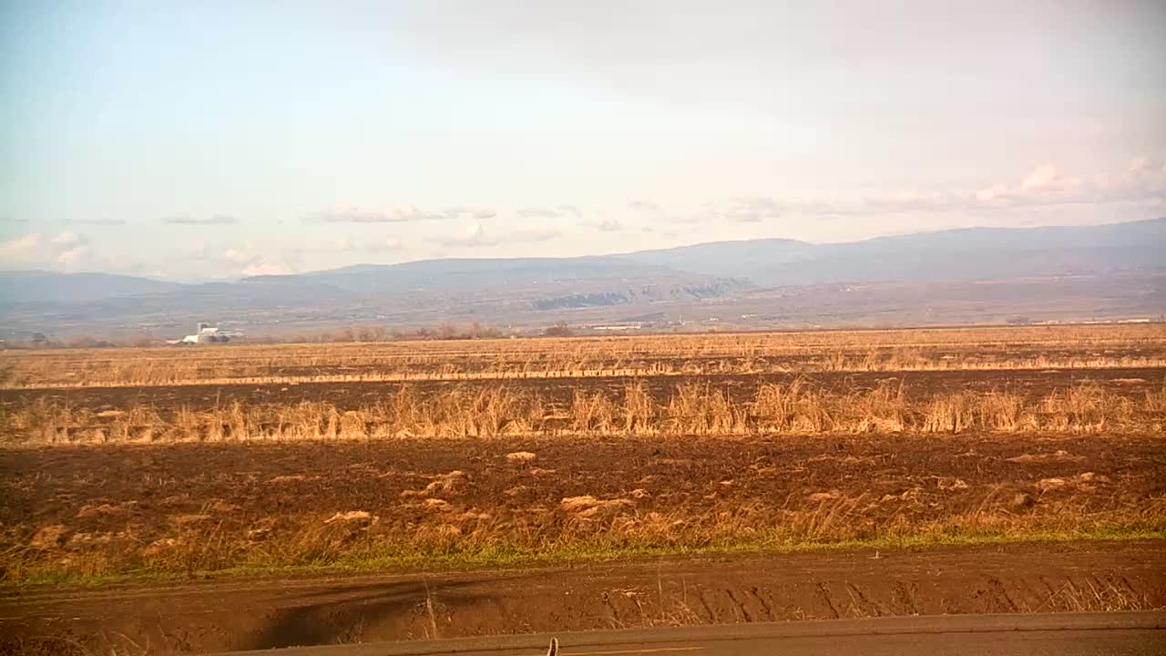 Western Canal Thermalito AfterBay & Butte Valley View Live Cam - Thermalito, Butte, California, USA