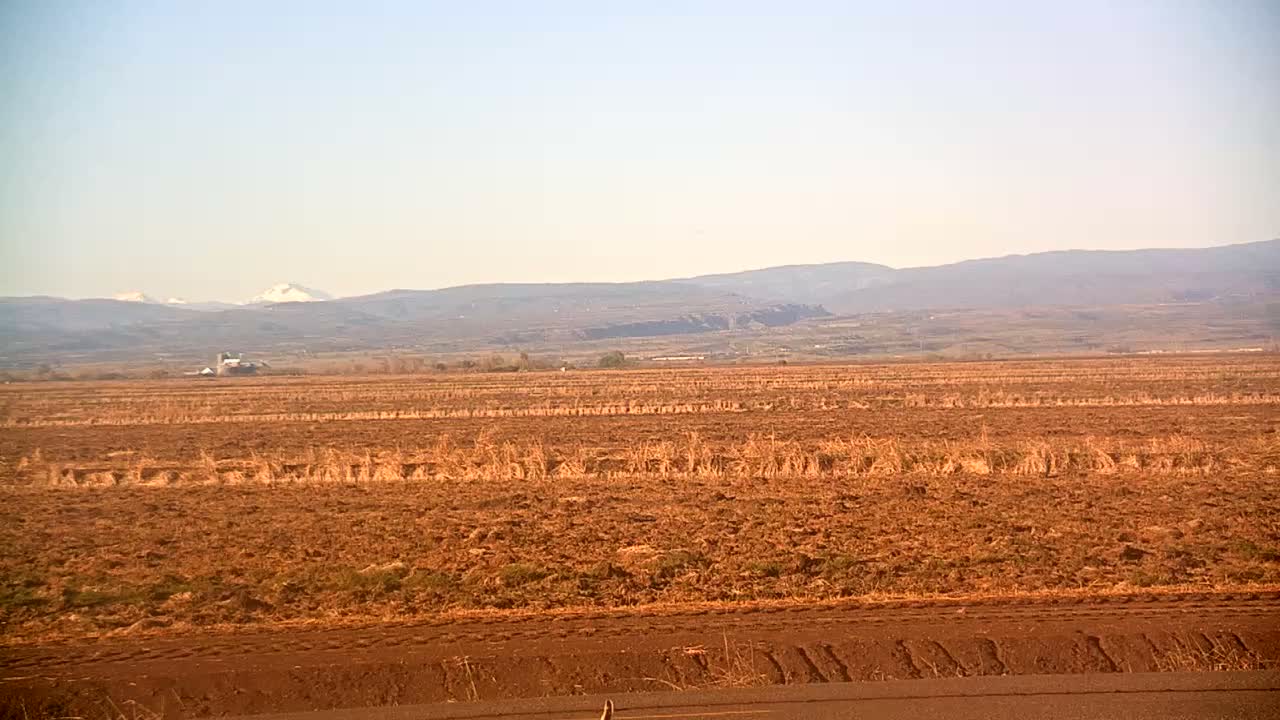 Western Canal Thermalito AfterBay & Butte Valley View Live Cam - Thermalito, Butte, California, USA
