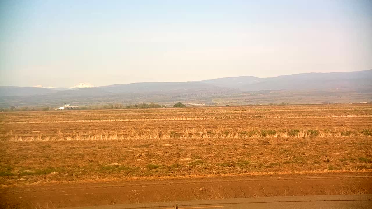 Western Canal Thermalito AfterBay & Butte Valley View Live Cam - Thermalito, Butte, California, USA