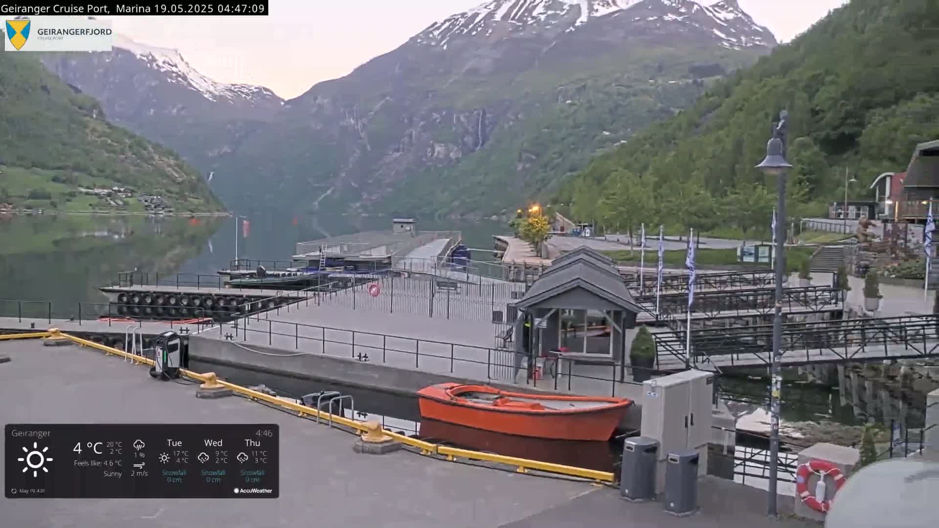 Geiranger Marine & Village  Live Cam - Stranda, Sunmore, More og Romsdal, Norway