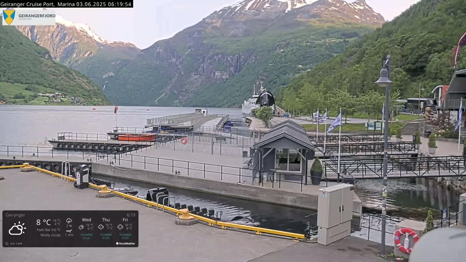 Geiranger Marine & Village  Live Cam - Stranda, Sunmore, More og Romsdal, Norway