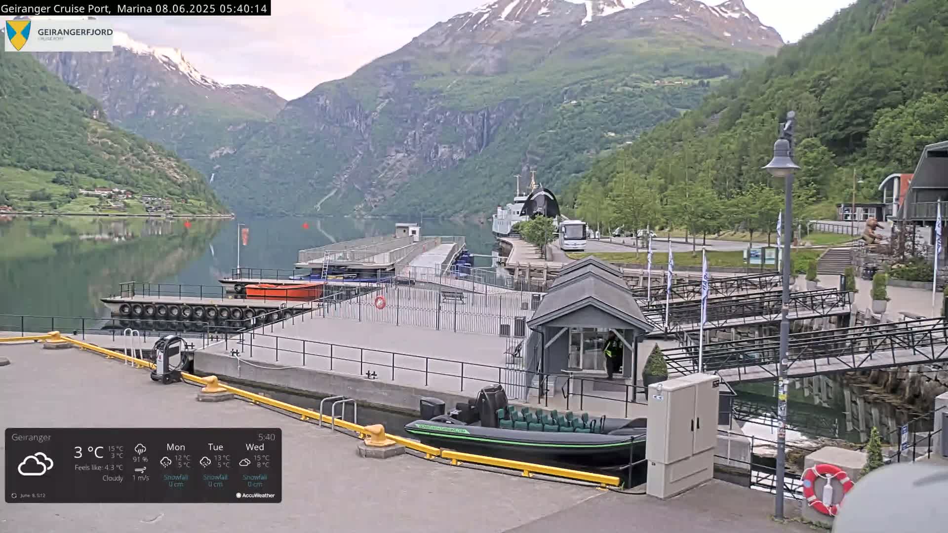 Geiranger Marine & Village  Live Cam - Stranda, Sunmore, More og Romsdal, Norway