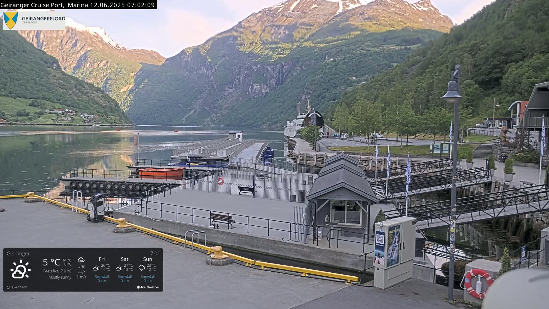 Geiranger Marine & Village  Live Cam - Stranda, Sunmore, More og Romsdal, Norway