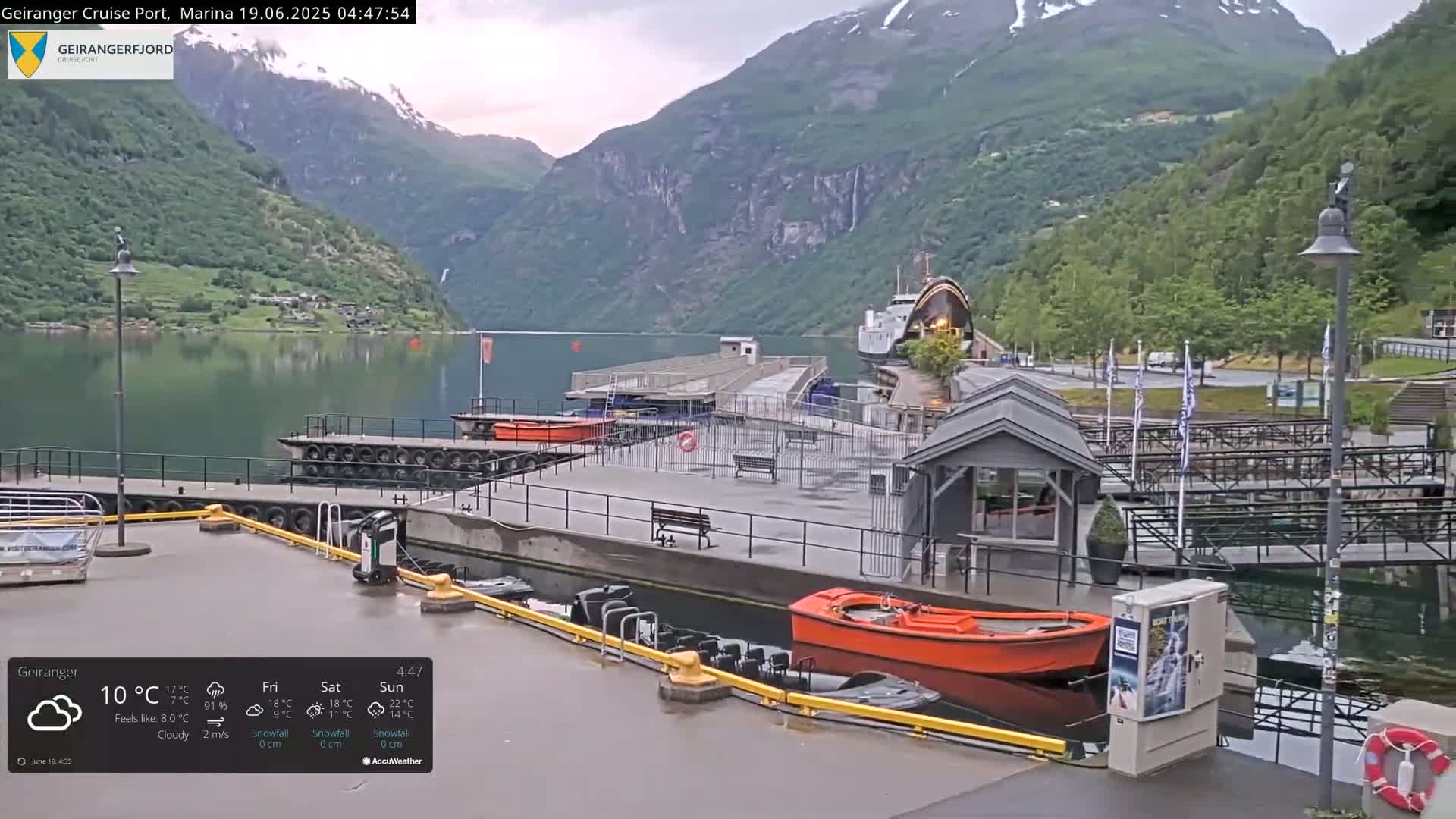 Geiranger Marine & Village  Live Cam - Stranda, Sunmore, More og Romsdal, Norway