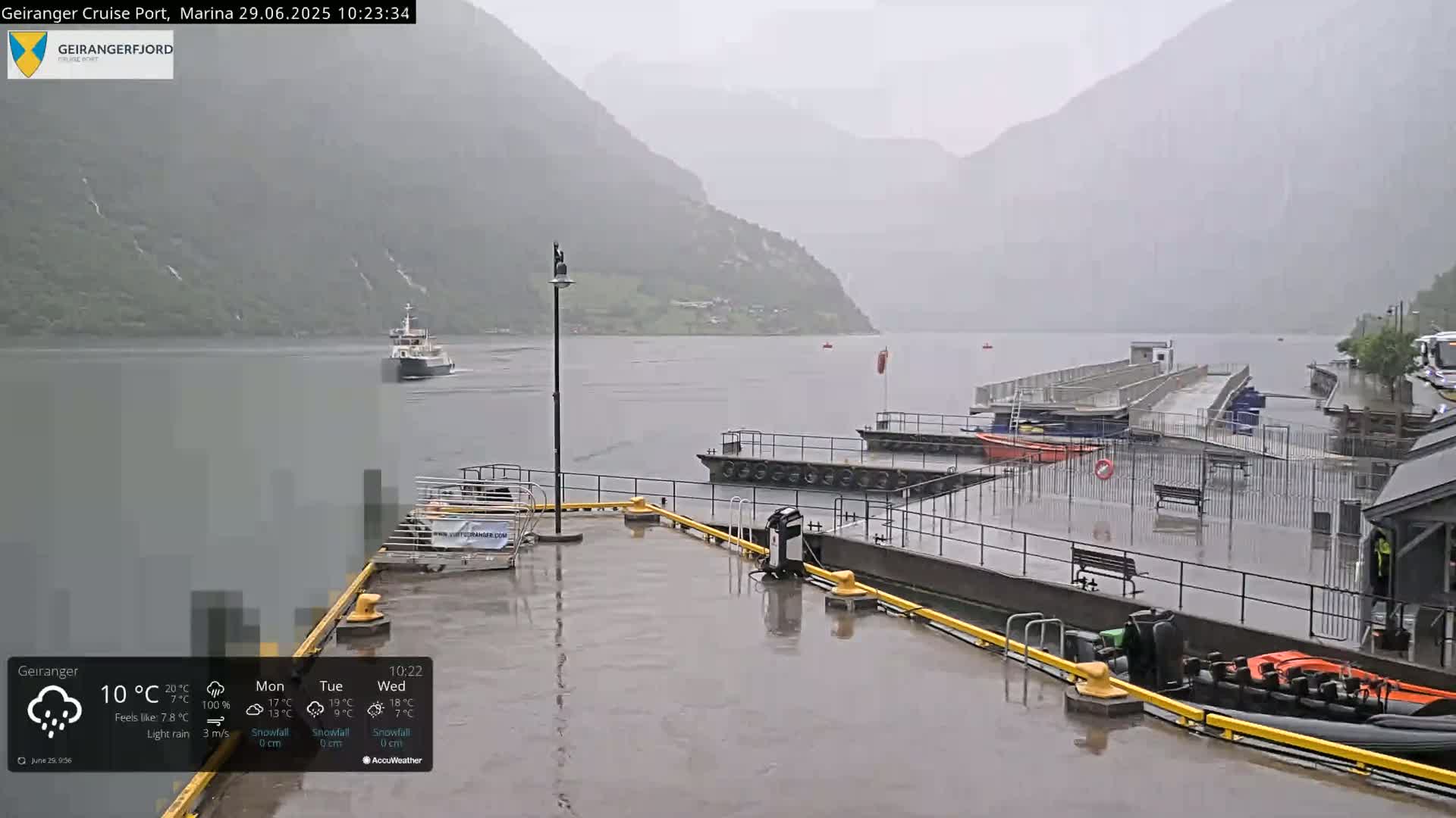 Geiranger Marine & Village  Live Cam - Stranda, Sunmore, More og Romsdal, Norway