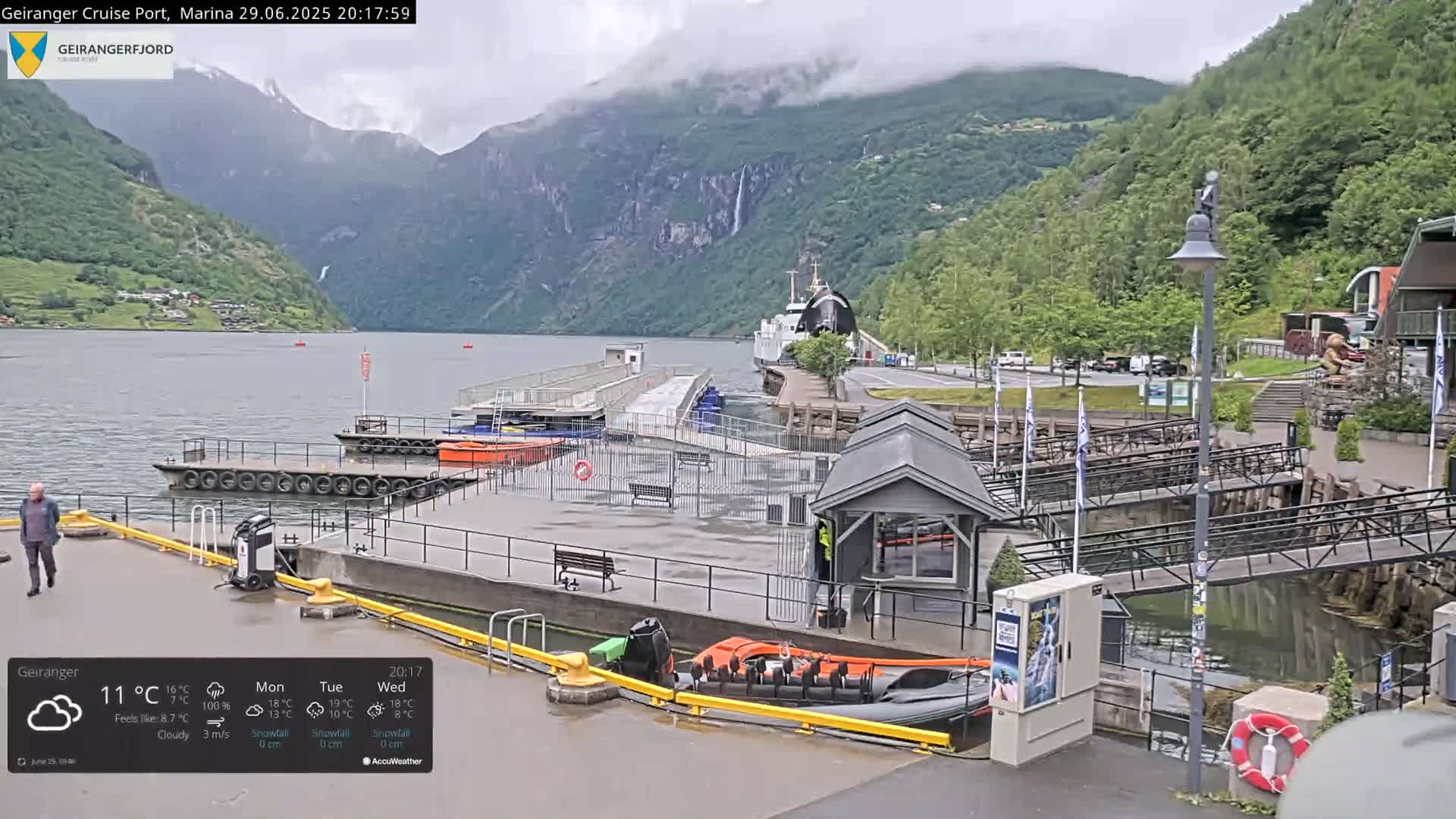 Geiranger Marine & Village  Live Cam - Stranda, Sunmore, More og Romsdal, Norway