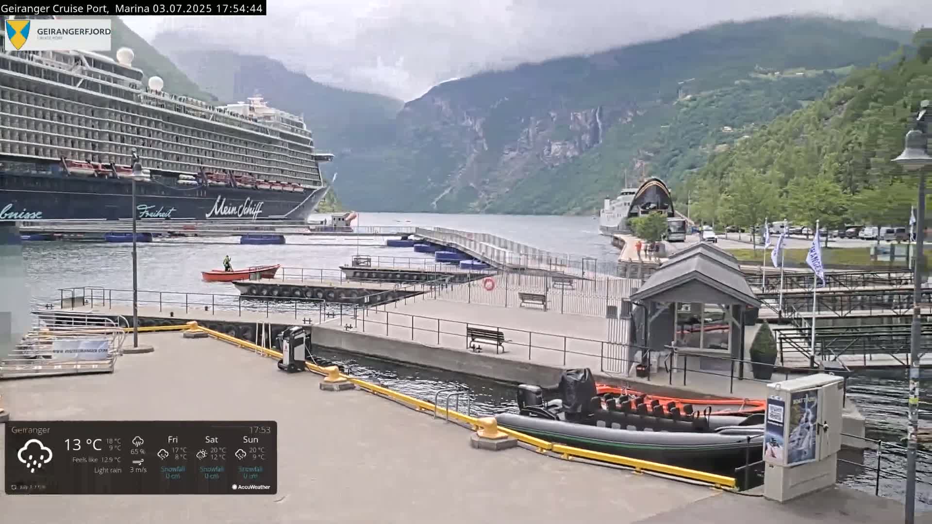 Geiranger Marine & Village  Live Cam - Stranda, Sunmore, More og Romsdal, Norway