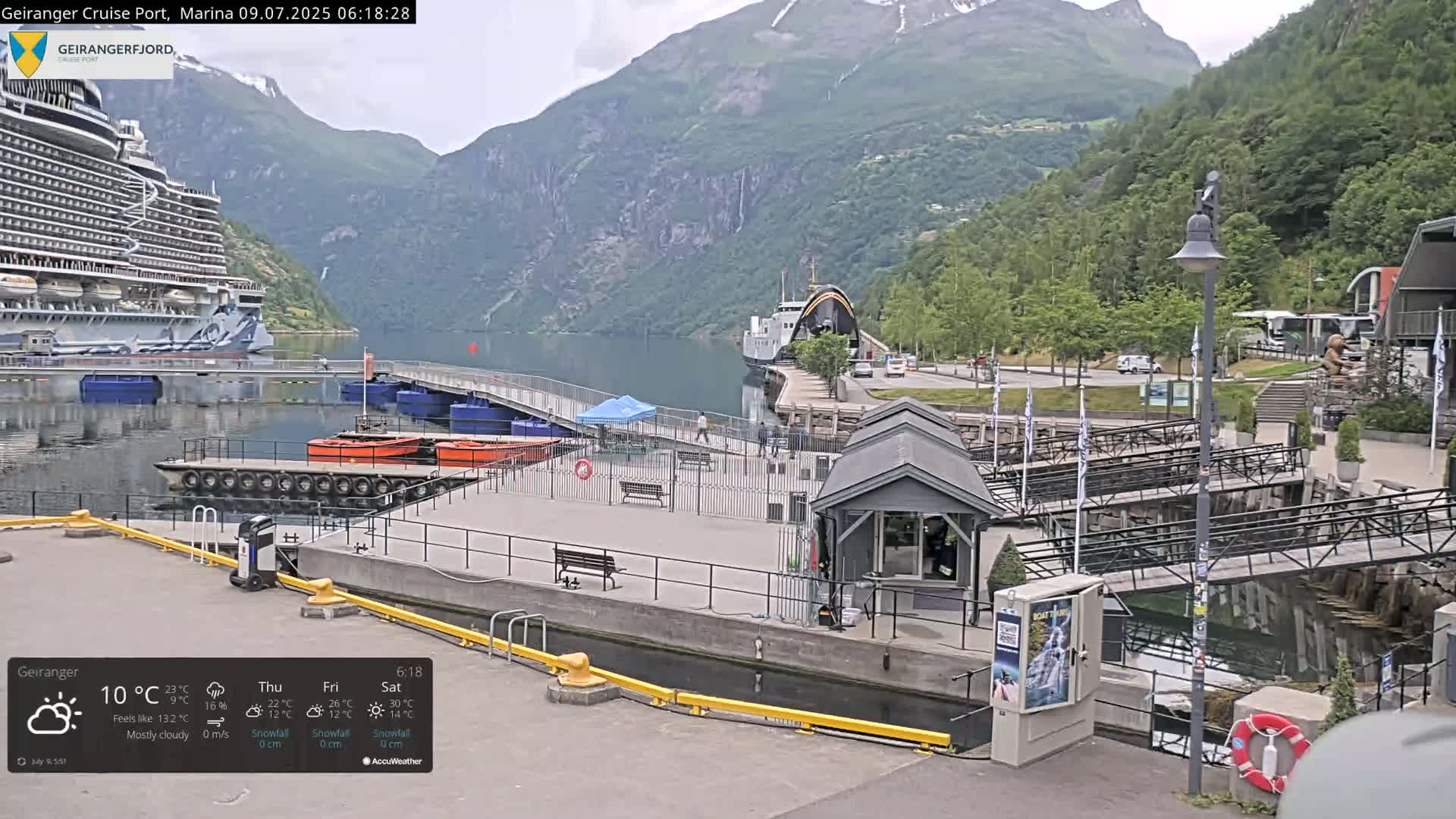 Geiranger Marine & Village  Live Cam - Stranda, Sunmore, More og Romsdal, Norway