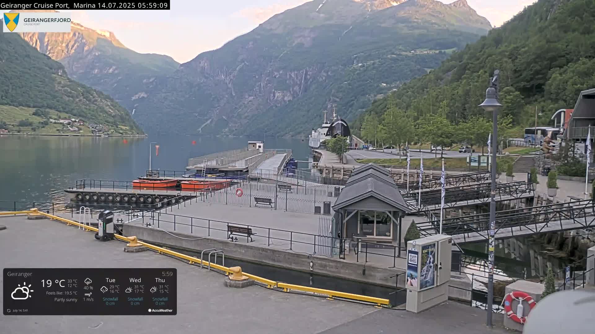 Geiranger Marine & Village  Live Cam - Stranda, Sunmore, More og Romsdal, Western Norway, Norway