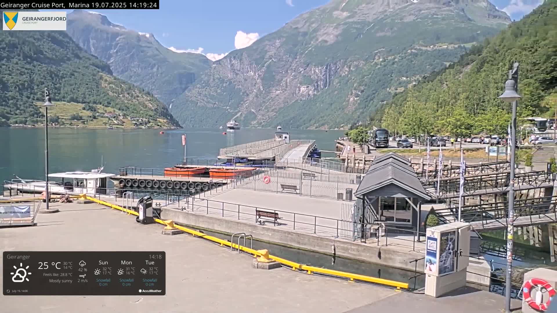 Geiranger Marine & Village  Live Cam - Stranda, Sunmore, More og Romsdal, Western Norway, Norway