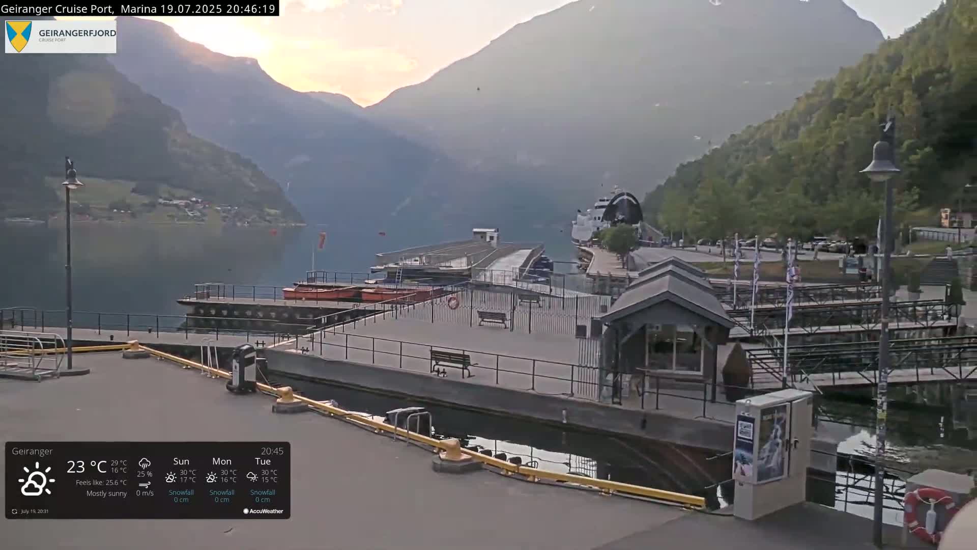 Geiranger Marine & Village  Live Cam - Stranda, Sunmore, More og Romsdal, Western Norway, Norway
