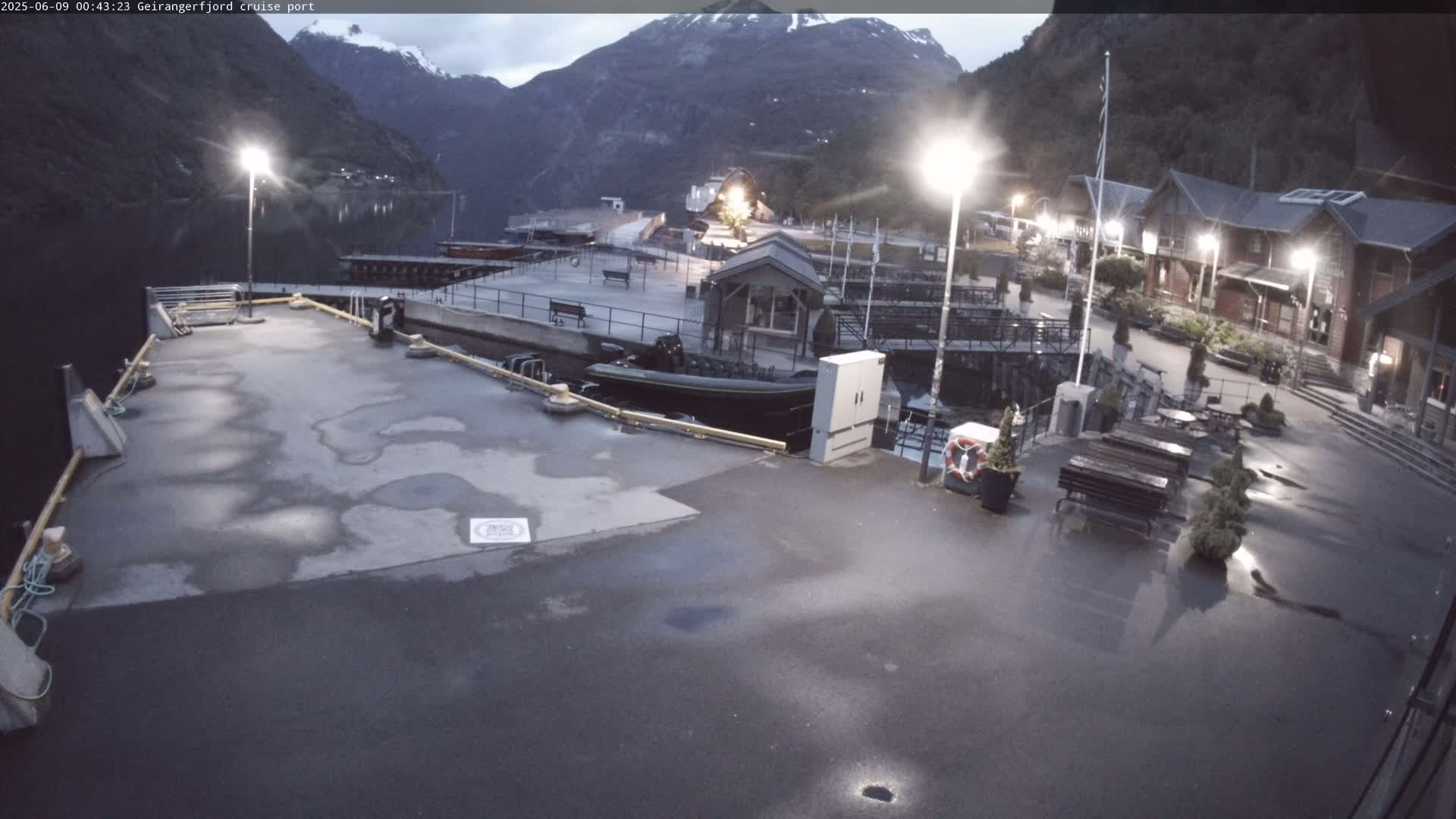 Geiranger Fjord & Cruise Terminal Live Cam -  Stranda, Sunmore, More og Romsdal, Norway