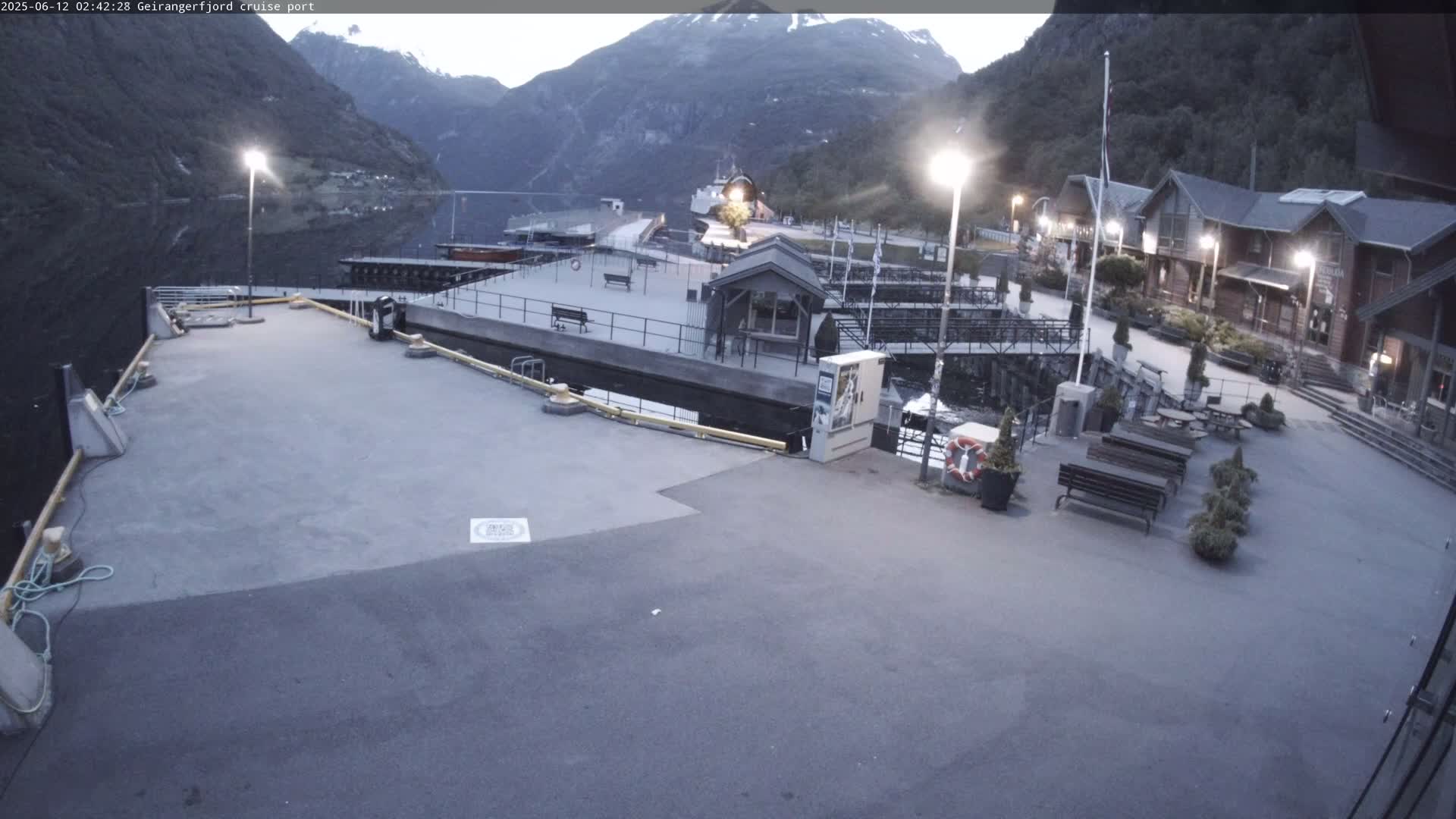Geiranger Fjord & Cruise Terminal Live Cam -  Stranda, Sunmore, More og Romsdal, Norway