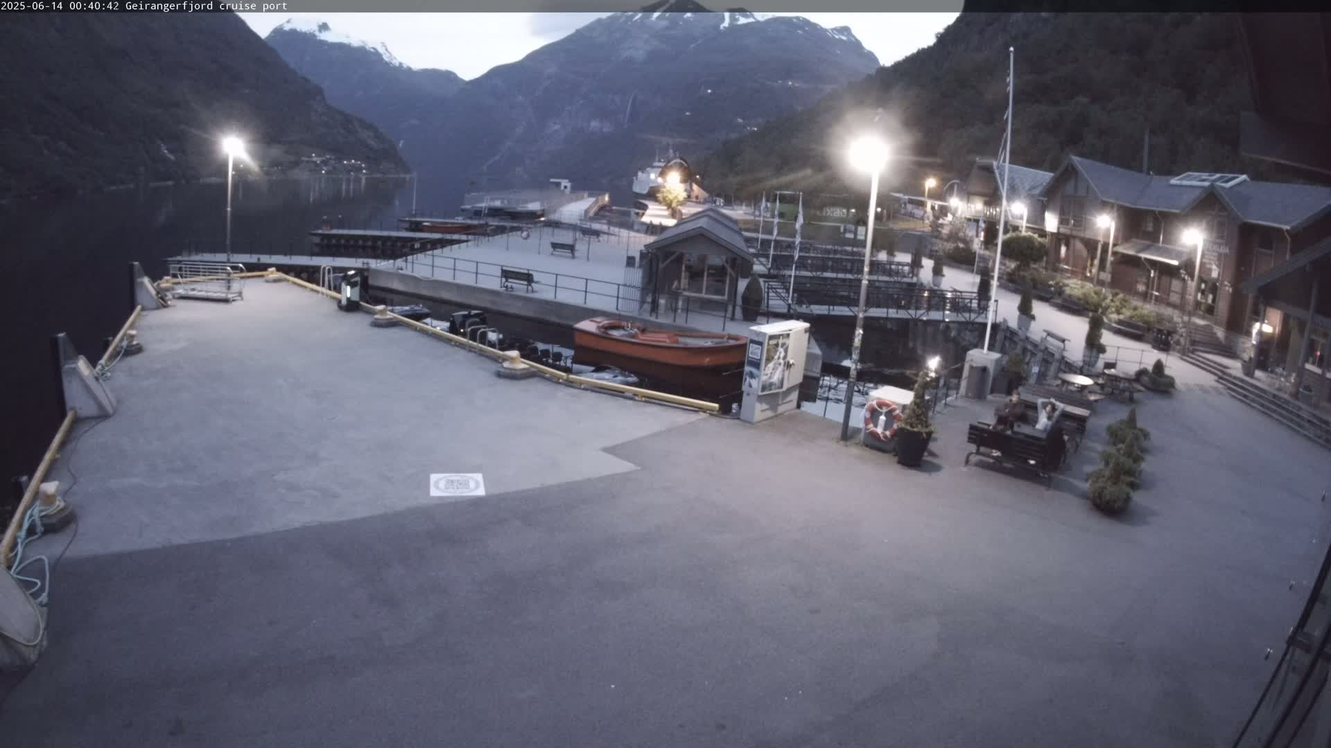 Geiranger Fjord & Cruise Terminal Live Cam -  Stranda, Sunmore, More og Romsdal, Norway