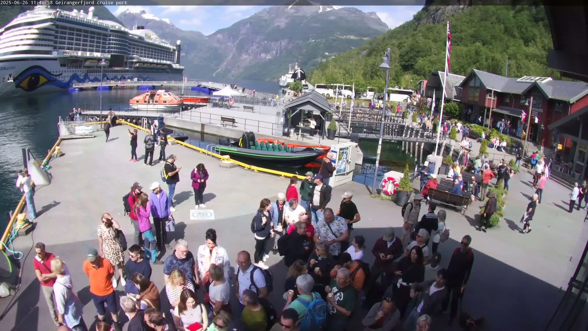 Geiranger Fjord & Cruise Terminal Live Cam -  Stranda, Sunmore, More og Romsdal, Norway