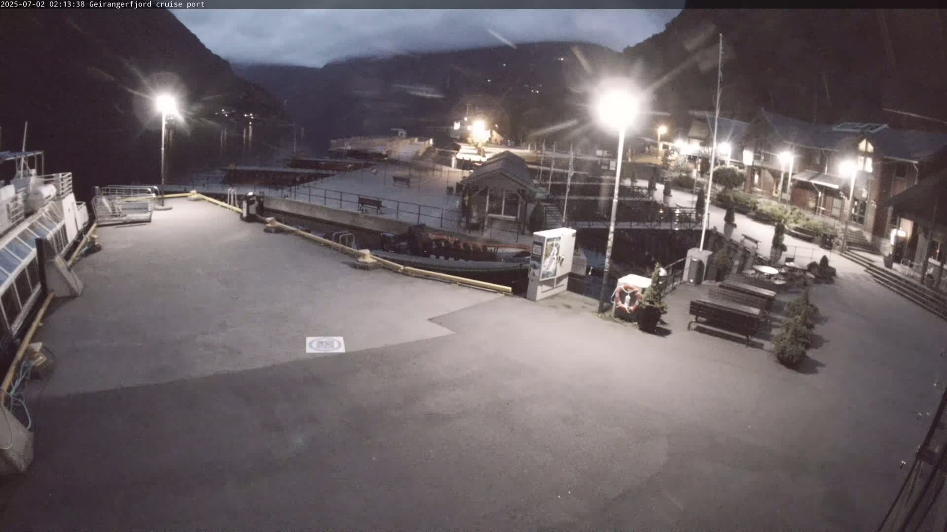 Geiranger Fjord & Cruise Terminal Live Cam -  Stranda, Sunmore, More og Romsdal, Norway