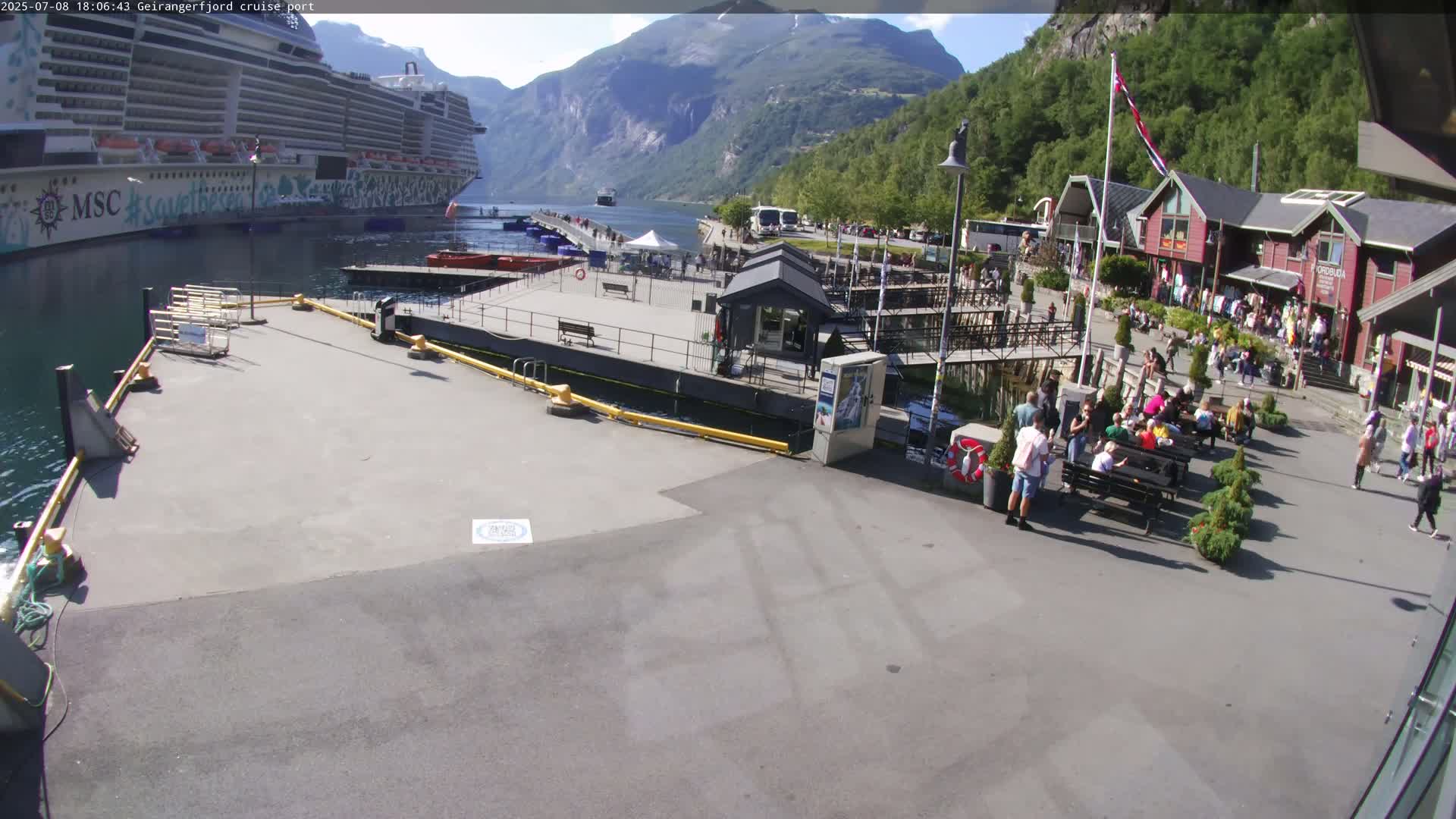 Geiranger Fjord & Cruise Terminal Live Cam -  Stranda, Sunmore, More og Romsdal, Norway
