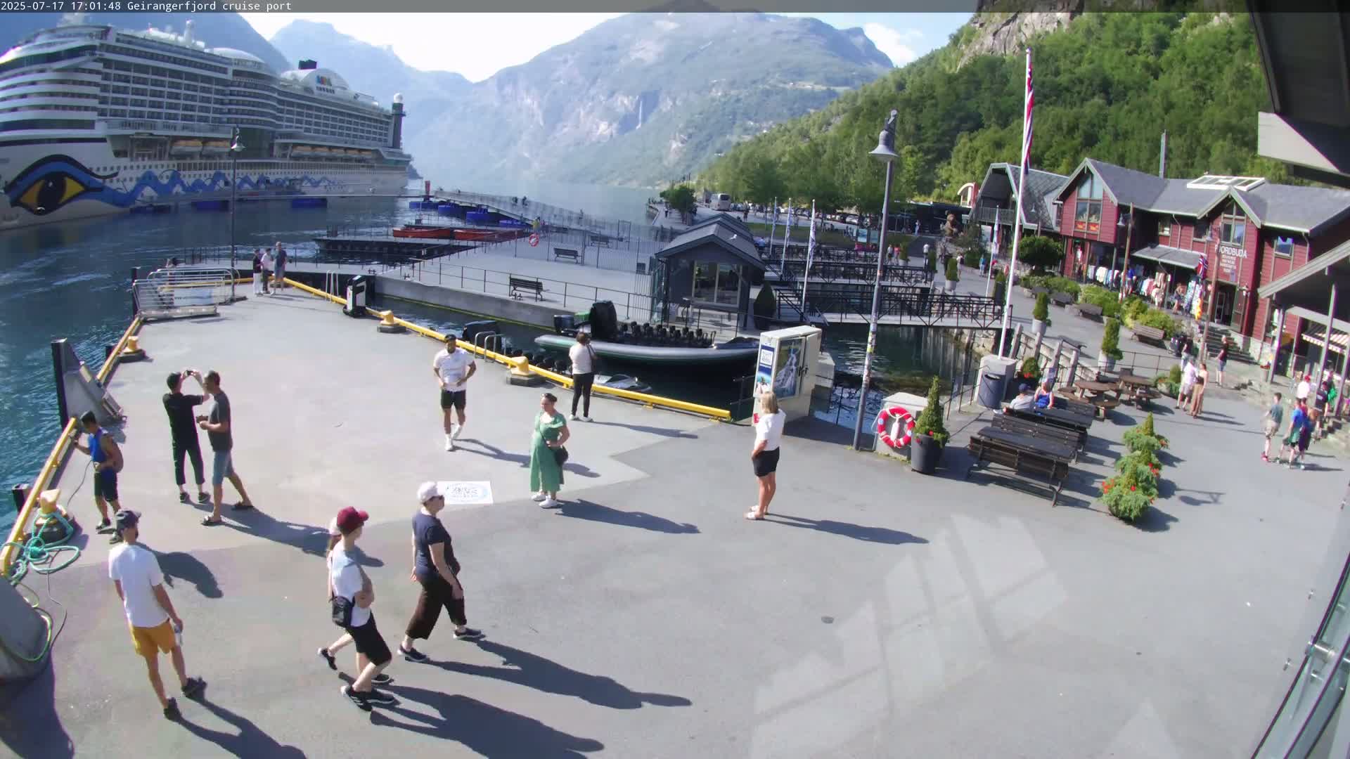 Geiranger Fjord & Cruise Terminal Live Cam -  Stranda, Sunmore, More og Romsdal, Western Norway, Norway