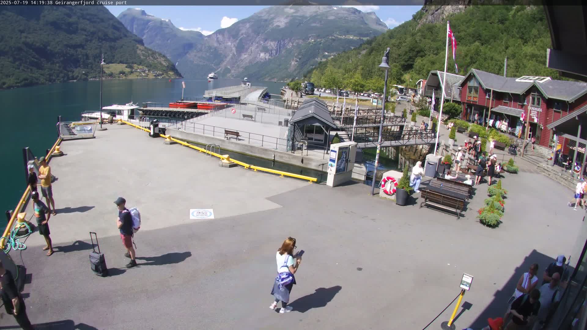 Geiranger Fjord & Cruise Terminal Live Cam -  Stranda, Sunmore, More og Romsdal, Western Norway, Norway