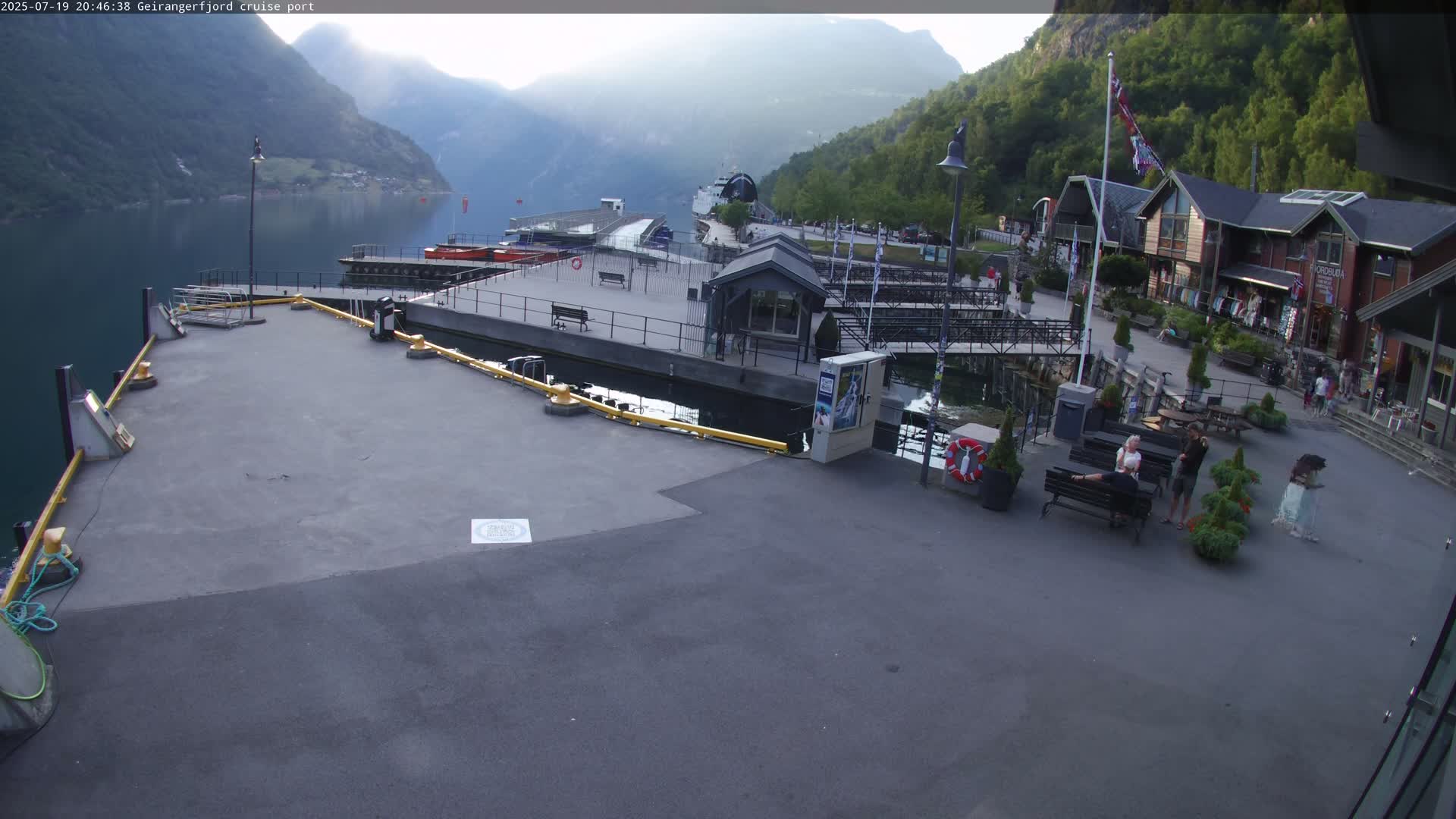 Geiranger Fjord & Cruise Terminal Live Cam -  Stranda, Sunmore, More og Romsdal, Western Norway, Norway