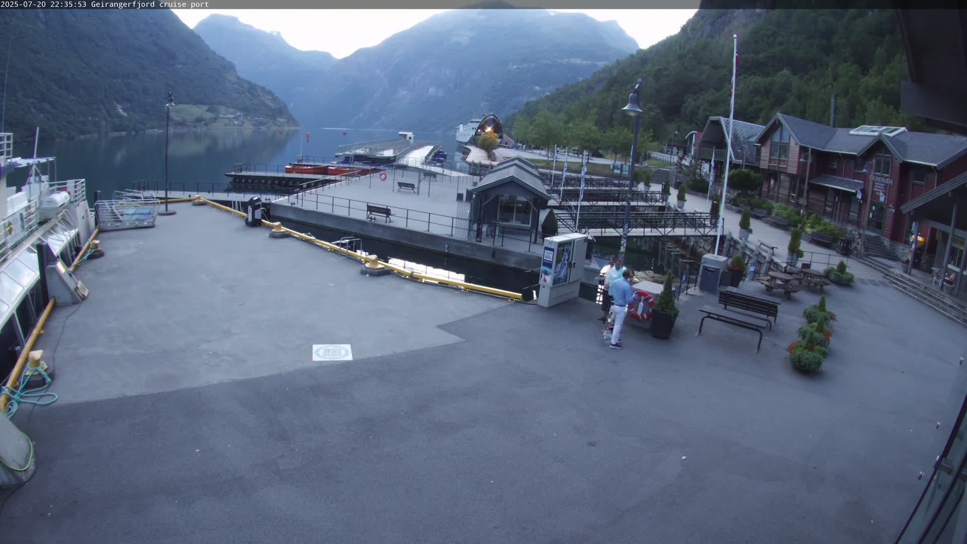 Geiranger Fjord & Cruise Terminal Live Cam -  Stranda, Sunmore, More og Romsdal, Western Norway, Norway