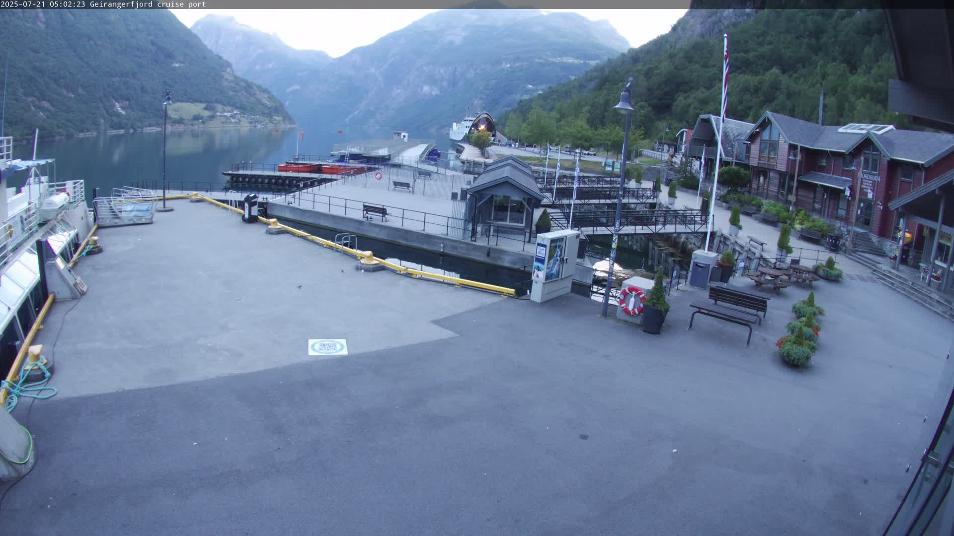 Geiranger Fjord & Cruise Terminal Live Cam -  Stranda, Sunmore, More og Romsdal, Western Norway, Norway
